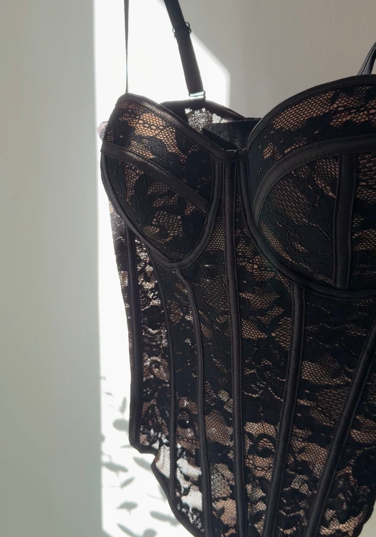 CORSET ENCAJE FLORAL