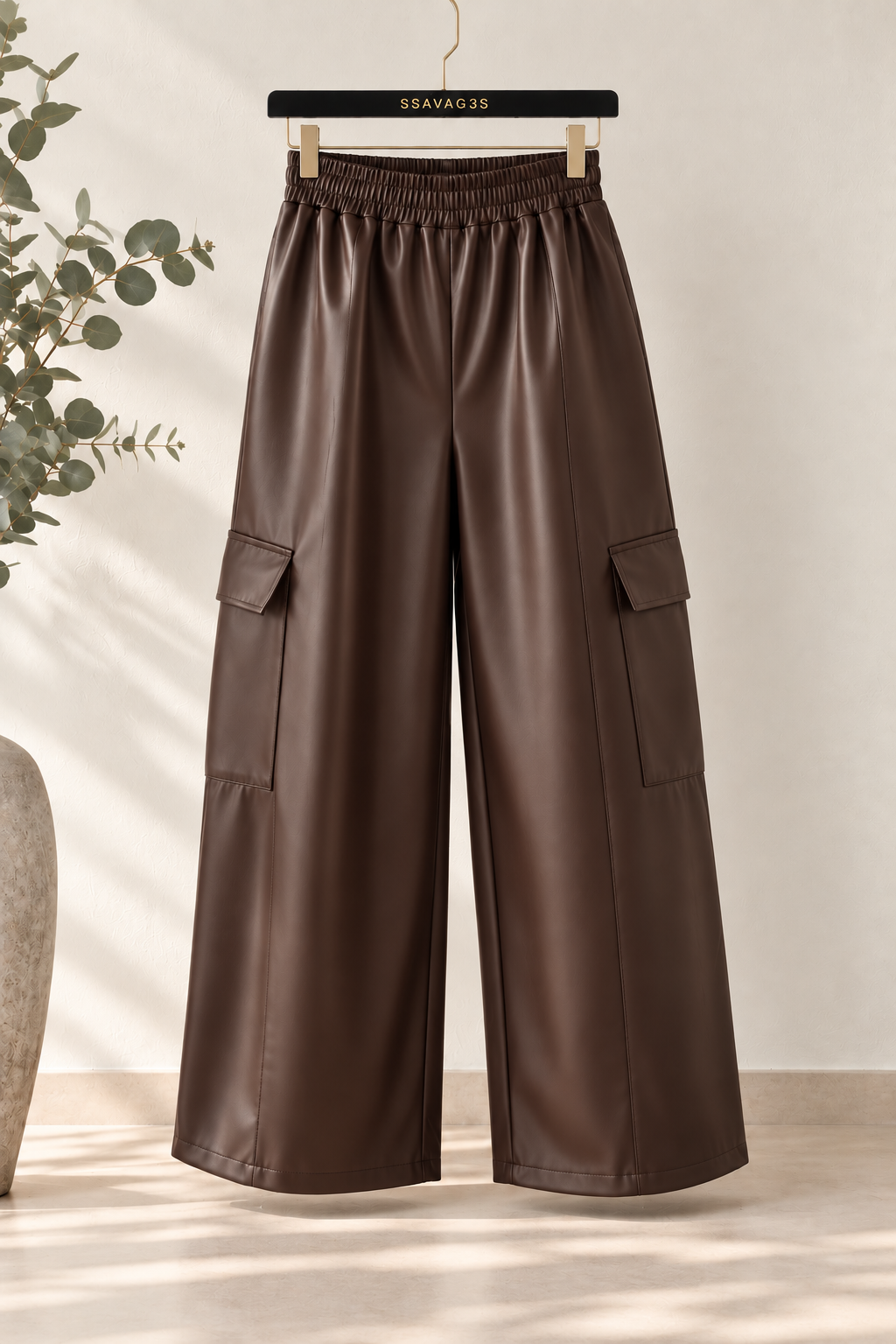 PANTALÓN CARGO EFECTO PIEL