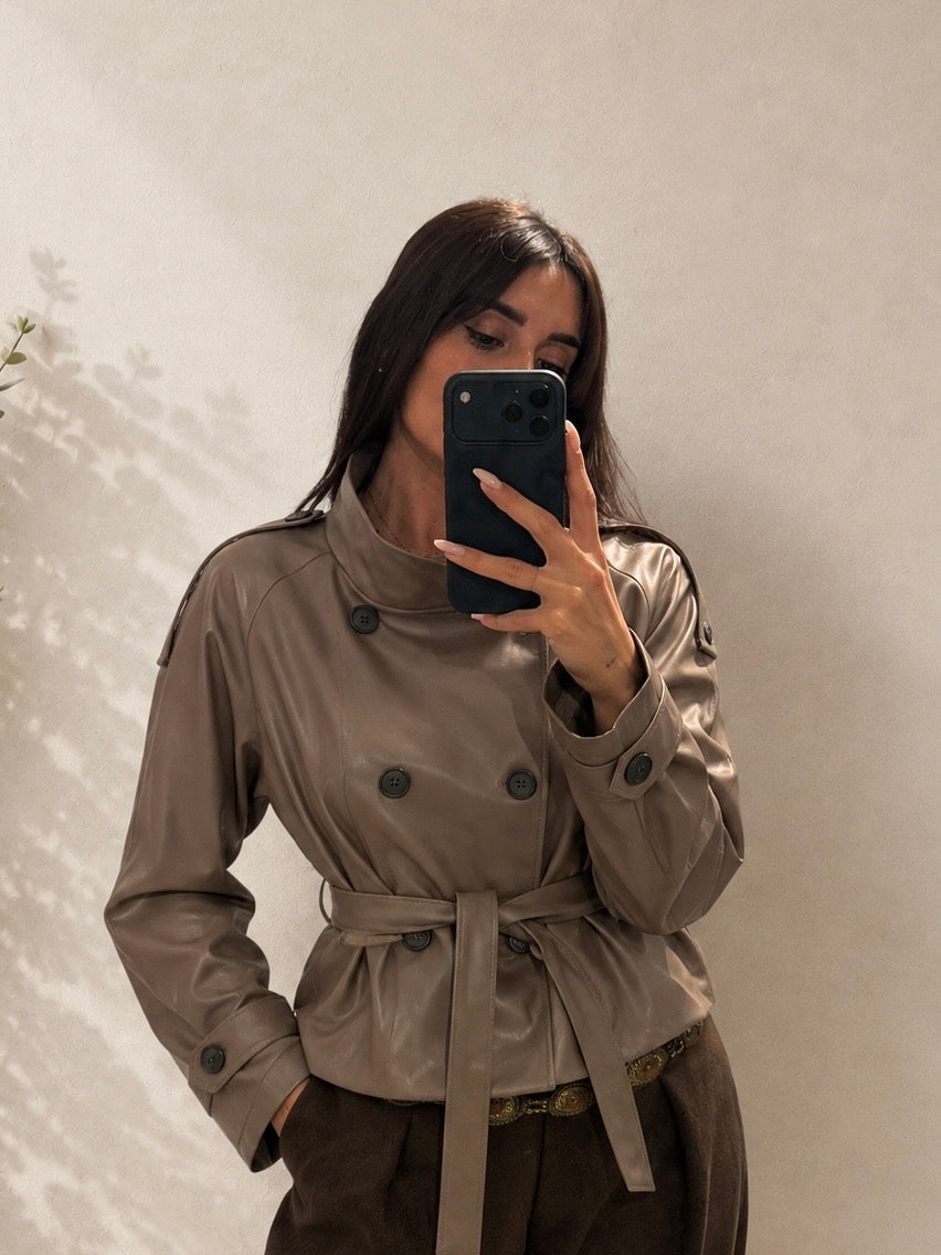 CHAQUETA BOTONES + LAZADA