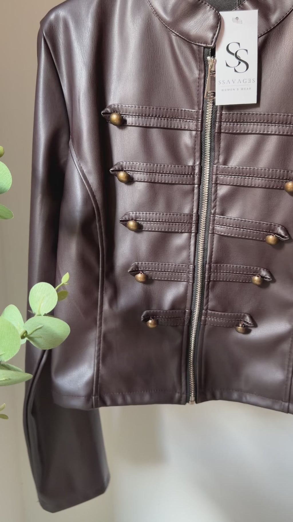 CHAQUETA EFECTO PIEL BOTONES